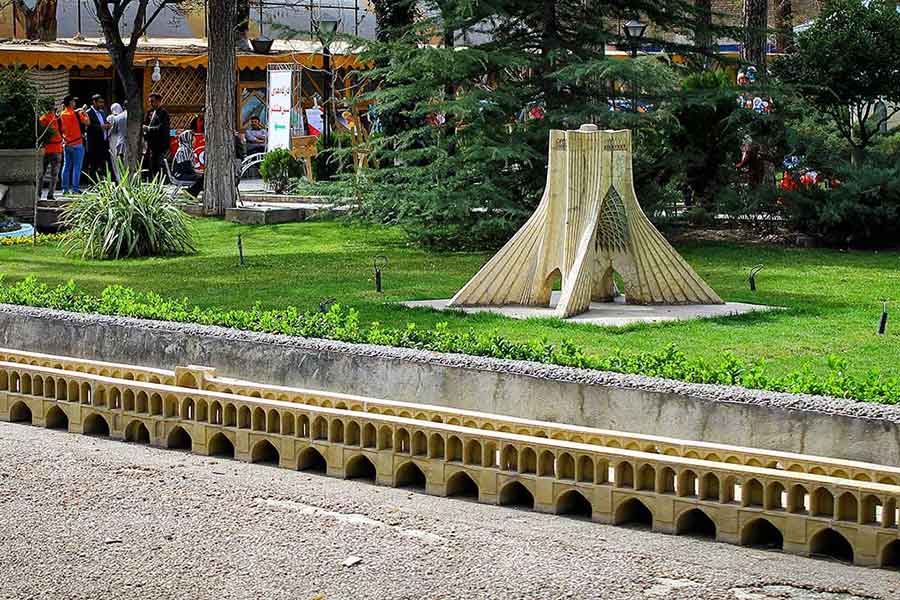 باغ-موزه-هنر-ایرانی
