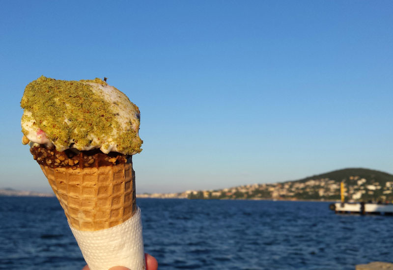 بستنی در سفر