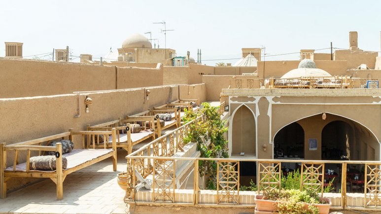 اقامتگاه بوم گردی شعرباف یزد