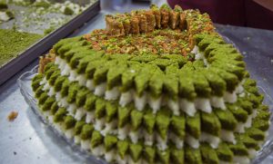 شیرینی سنتی یزد چیست و از کجا بخریم؟