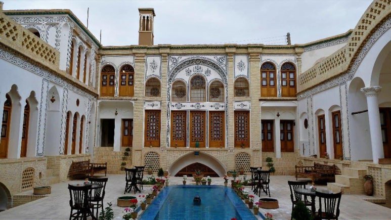 اقامتگاه سنتی سرای صباغیان کاشان