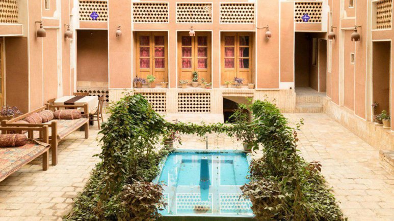 اقامتگاه سنتی علی بابا یزد