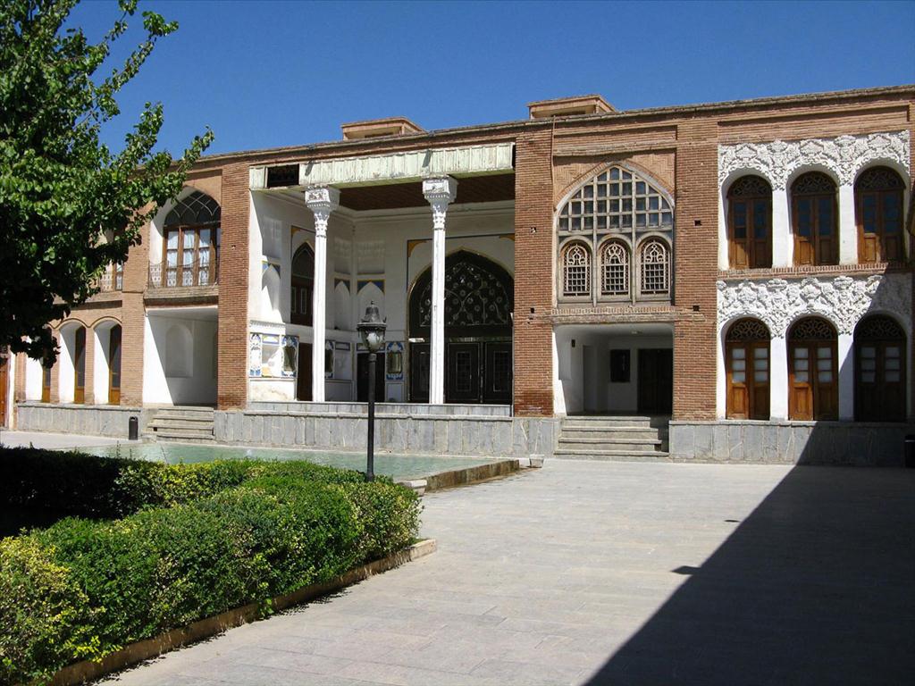 عمارت کرد