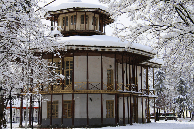 عمارت کلاه فرنگی رشت