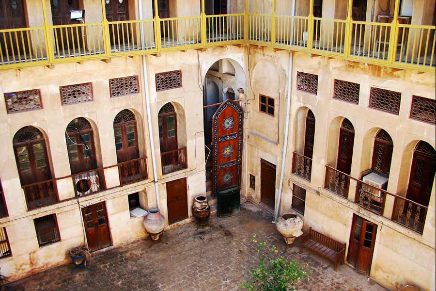 عمارت گلشن از جاهای دیدنی بوشهر