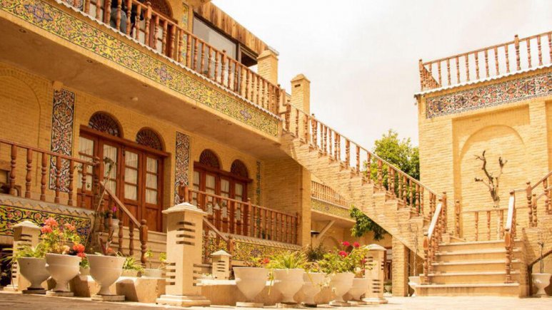 اقامتگاه سنتی فروغ مهر شیراز