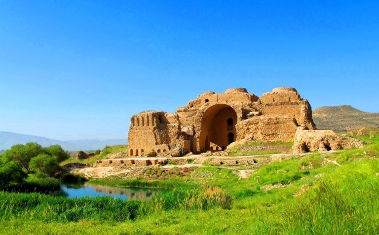 جادههایی که خود دلیل سفرند