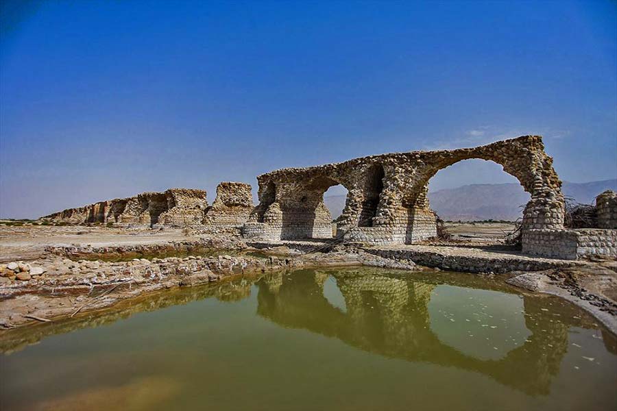 پل تاریخی لاتیدان