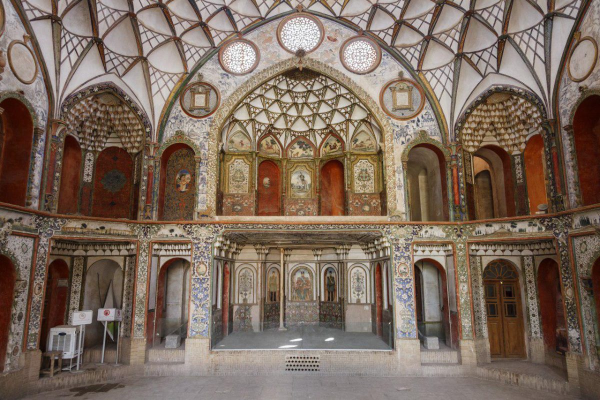 معماری خانه بروجردیها معماری خانه بروجردیها