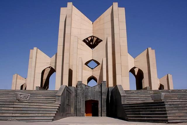 مقبره‌ الشعرا