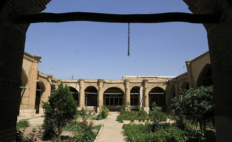 کاروانسرای ملک