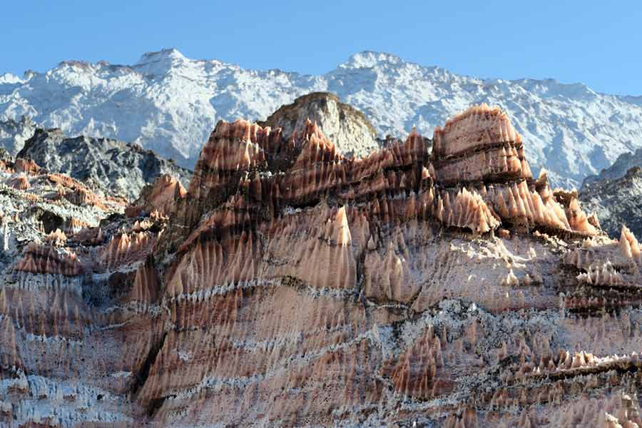 کوه نمکی جاشک از جاهای دیدنی بوشهر