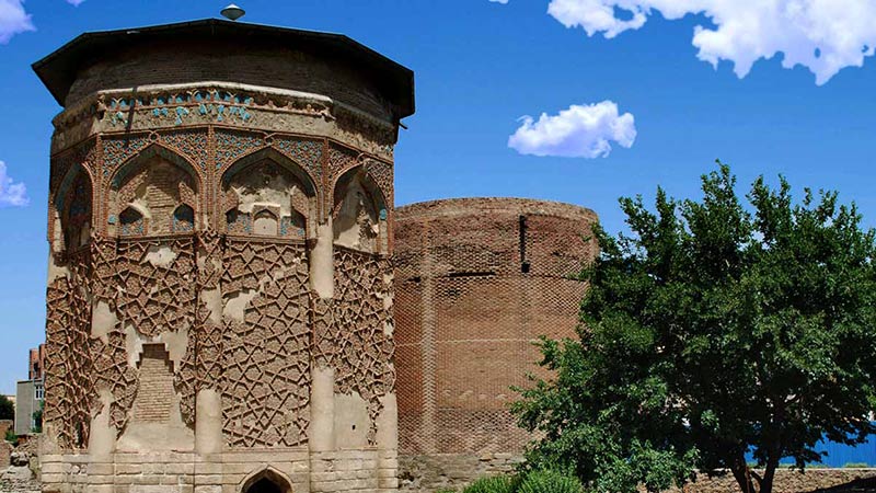 گنبد کبود مراغه