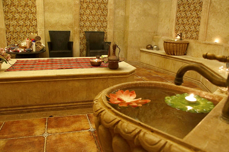 حمام ترکی و اتاق نمک هتل گلدن پالاس مشهد